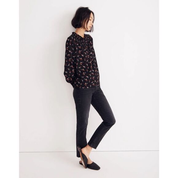 Madewell Embroidered Smockneck Top in Tossed Floral True Black Size Medium - Picture 2 of 10